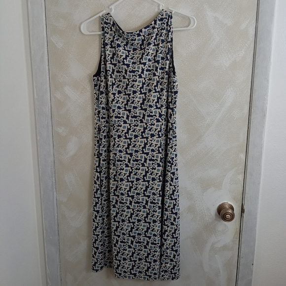 Ann Taylor Loft Fitted Geometric Pattern Sleeveless Dress Size 8 - Picture 7 of 10